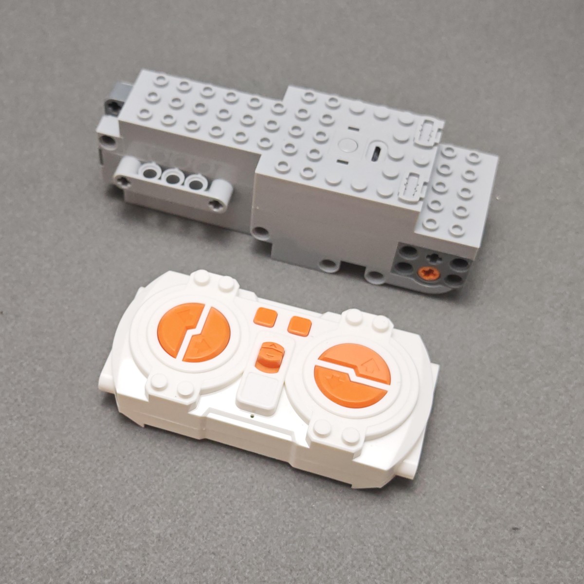 ชุดตัวต่อเทคนิคอล ชิ้นส่วนฟังก - Power Tools Lego บทวิจารณ์และราคา